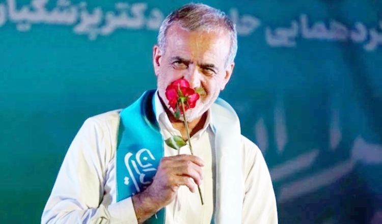 ইরানের নতুন প্রেসিডেন্ট মাসুদ পেজেশকিয়ান